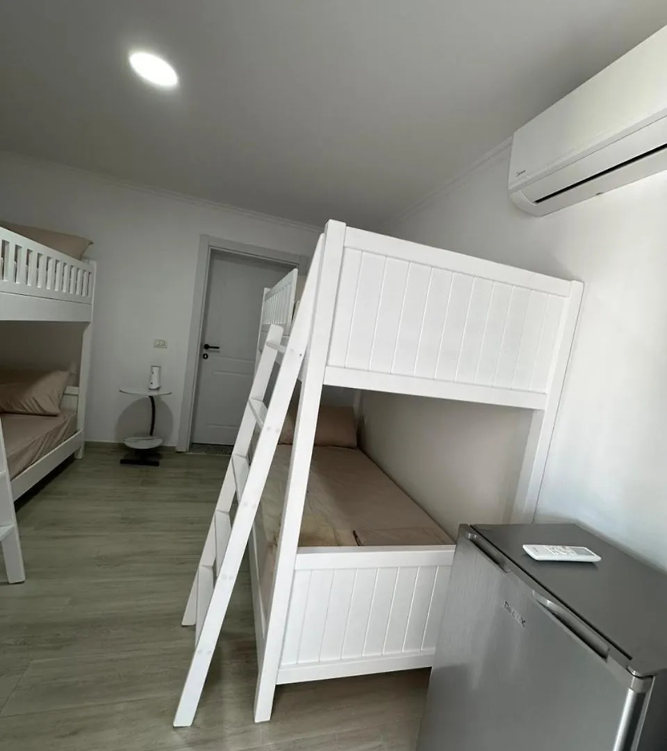 Aral Hostel Berat