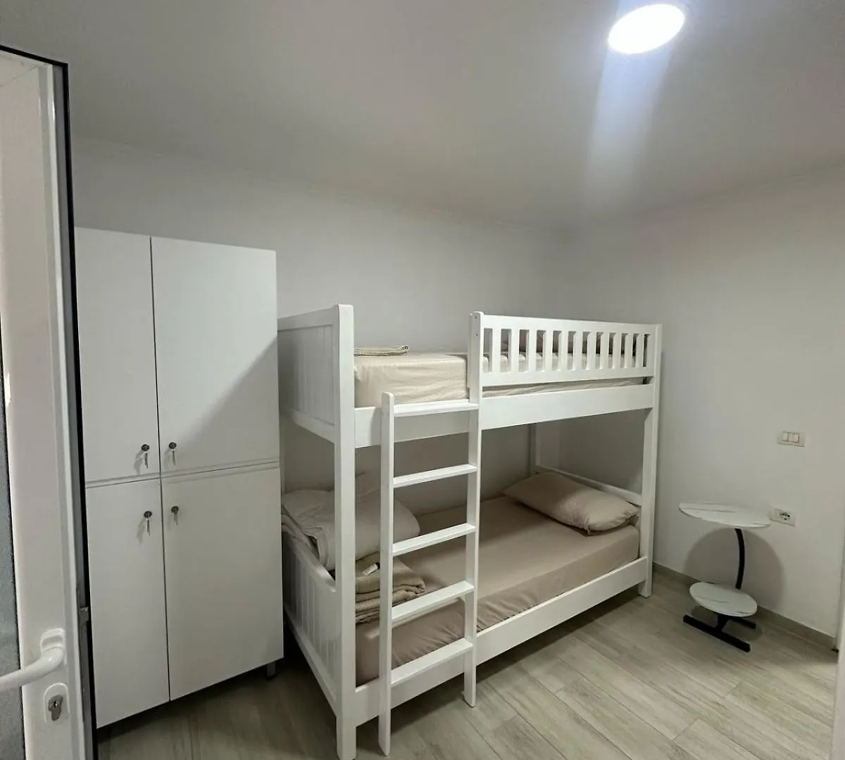 Aral Hostel Berat